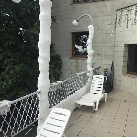 Jungle - дом-сказка у моря Apartment