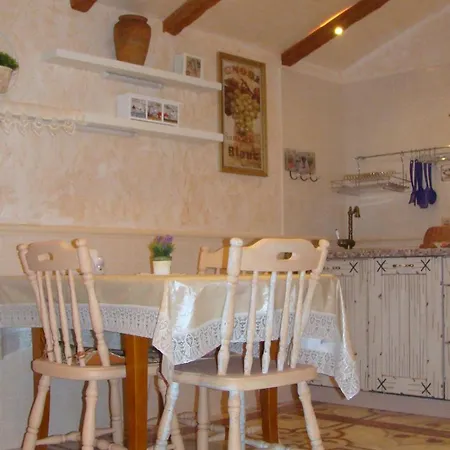 Jungle - дом-сказка у моря Apartment Odesa